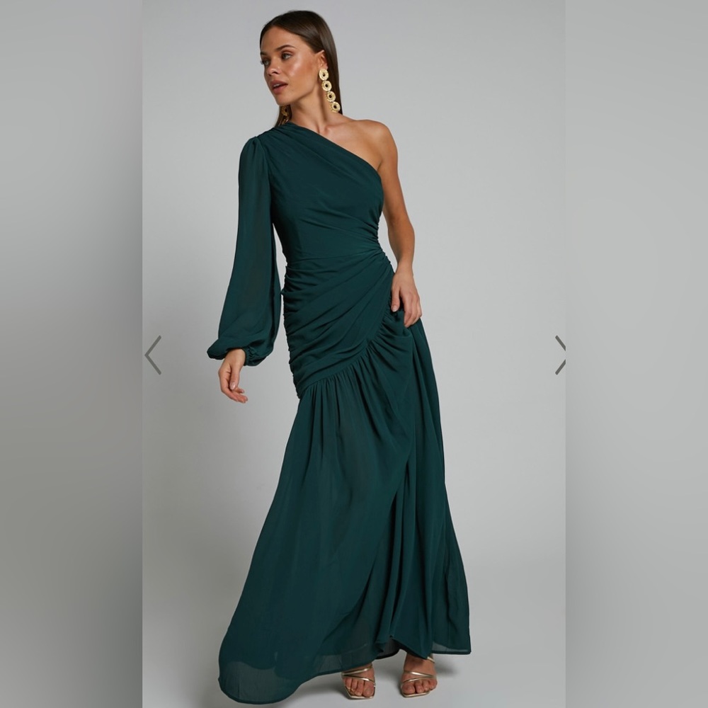 Elegant one shoulder maxi gown